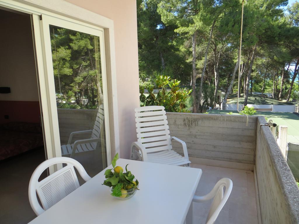 Villaggio Hotel Ripa Rodi Garganico Δωμάτιο φωτογραφία